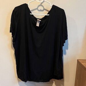 Classic black Tshirt